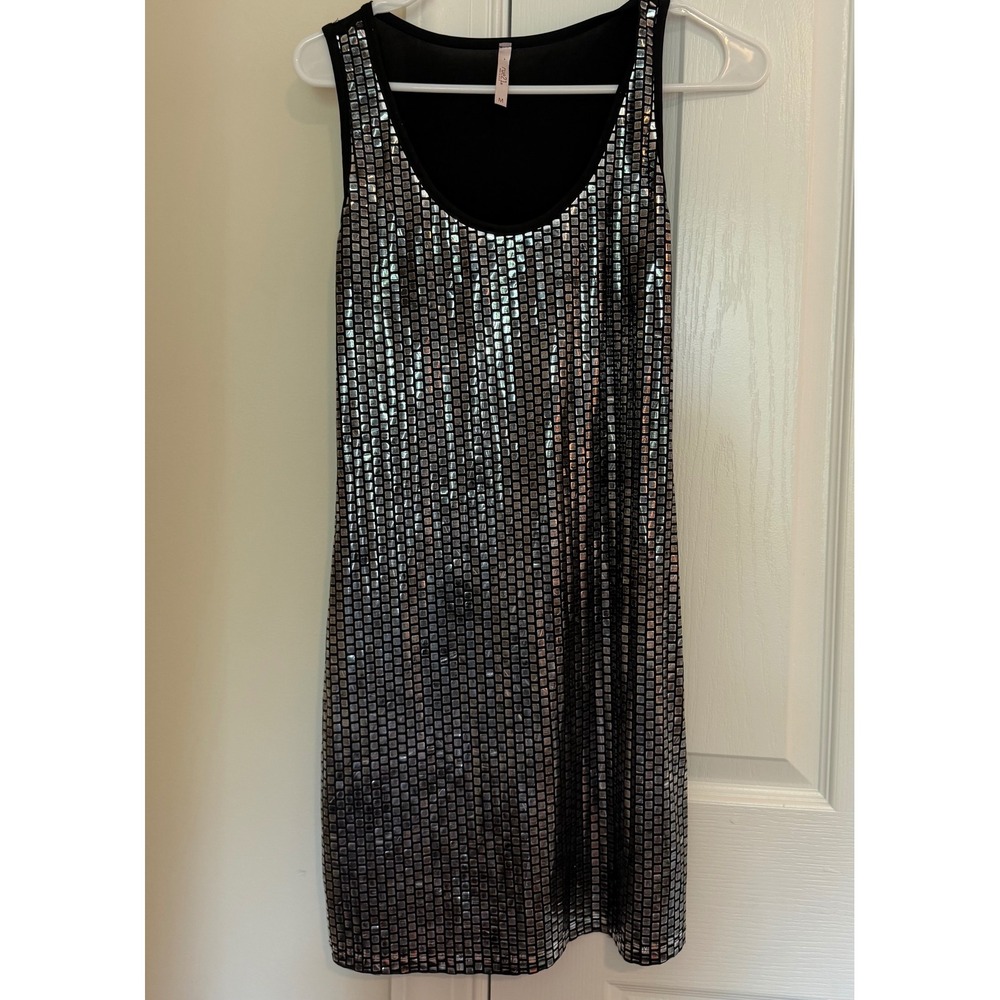Rue21 Womens Silver‎ Metallic Square Sequin Front Mini Dress Black Back Medium